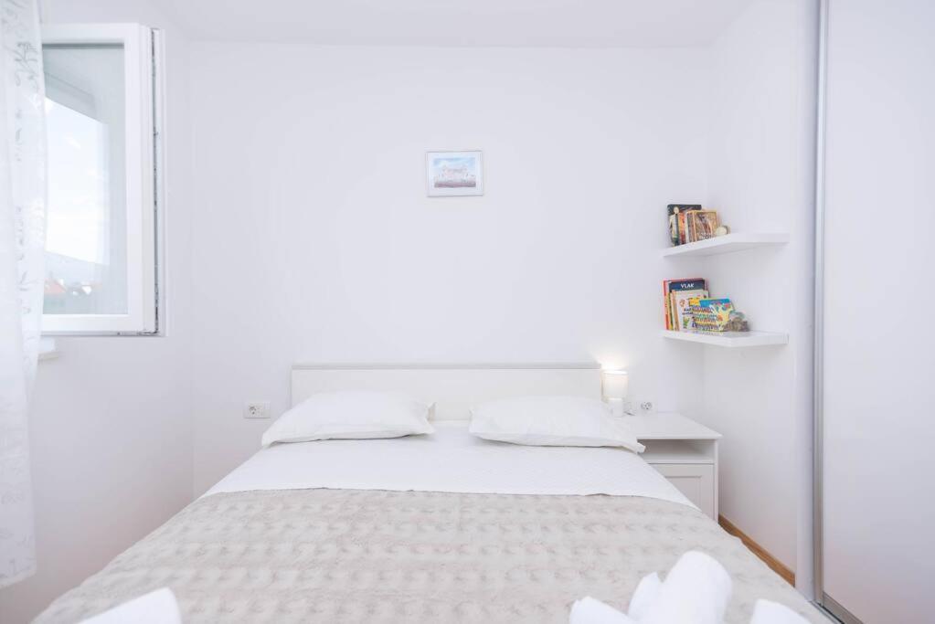 Feel Like Home Podstrana Exterior photo