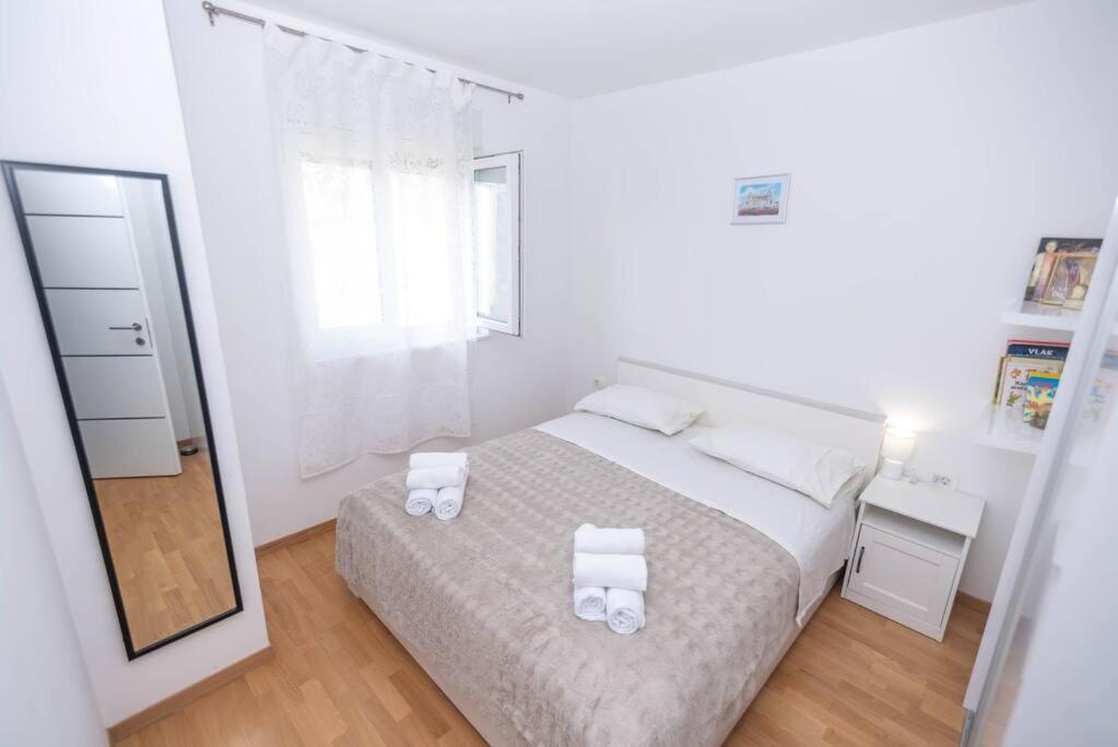 Feel Like Home Podstrana Exterior photo